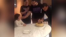 Taimur Ali Khan sings birthday tune goes viral | FilmiBeat