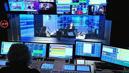 Passe d'armes entre Véran et Wauquiez sur des tests massifs en Auvergne-Rhône-Alpes
