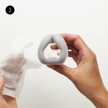 ResMed Touch N20_ Daily cleaning for your nasal CPAP mask