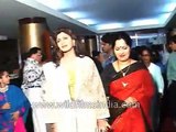 Raveena Tandon, Shilpa Shetty, Manisha Koirala, Akshay Kumar and Saif Ali Khan at a premiere