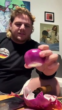 Le covid 19 ne lui permet même plus de sentir l'odeur et le goût de l'oignon rouge