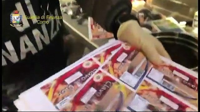 Cologno Monzese (MI) - Sequestro di alimenti scaduti e di bevande di contrabbando (17.11.20)