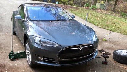 Tesla Model S sway bar link replacement and suspension system walkthrough, common failures explained 111720