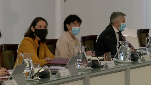 PSOE y Podemos rectifican los PGE y congelarán el sueldo de Sánchez y los ministros