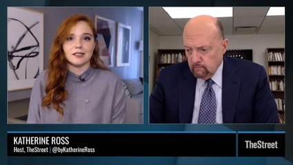 Jim Cramer: Walmart Stock Should Not Be Getting Hammered