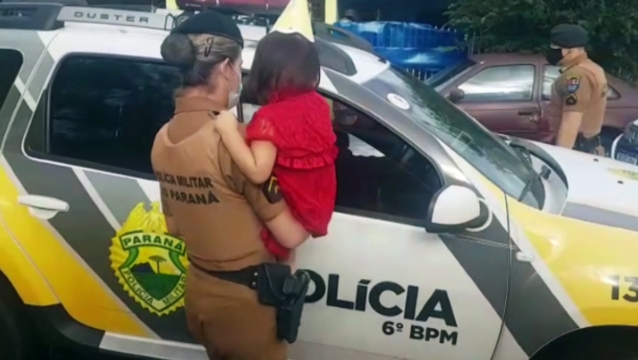Criança de 6 anos que já venceu o câncer e sofreu AVC recebe surpresa da PM em festa de aniversário