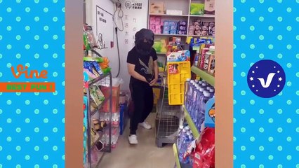 New Funny Videos 2020 ● People doing stupid things P216