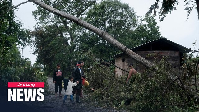 Major hurricane Iota smashes into Central America