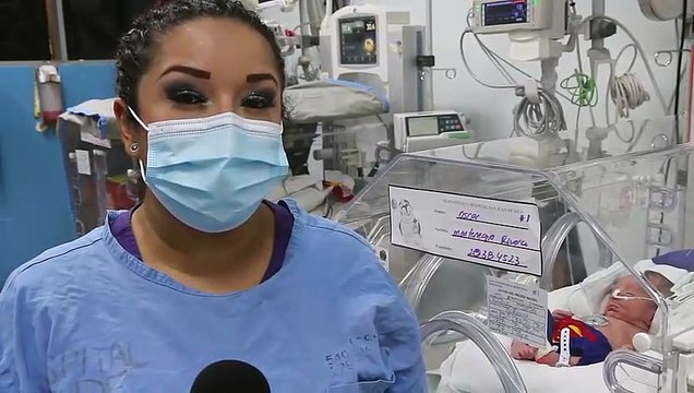 Hospital viste de superhéroes a bebés prematuros en su día