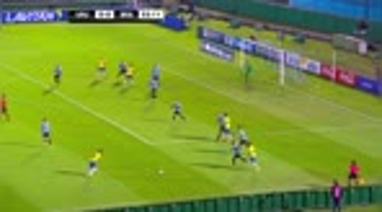 Cavani sent off in Uruguay defeat to Brazil