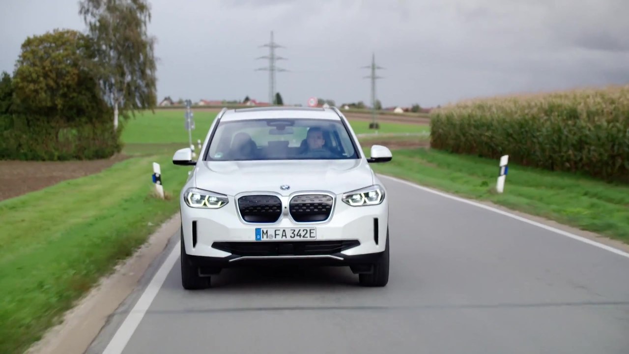 Der BMW iX - Herausragende Effizienz und hohe Reichweite dank BMW eDrive Technologie der fünften Generation
