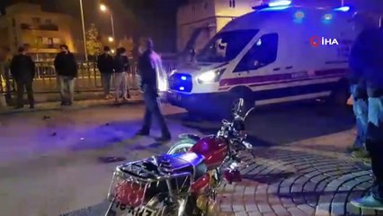 Motosiklet ile otomobil kafa kafaya çarpıştı: 1 ağır yaralı