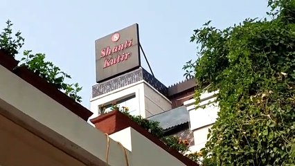 शराब कारोबारी के घर पर इनकम टैक्स की रेड