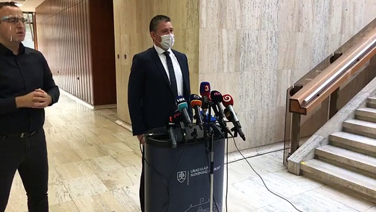 ZÁZNAM: Brífing ministra vnútra R. Mikulca