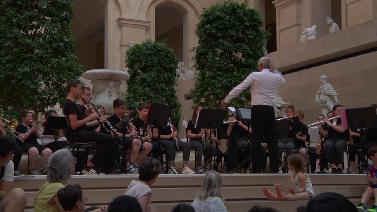 Les Clubs de la Réussite - Nocturne au musée du Louvre