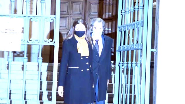 Javier García Obregón y su mujer, arropan a la familia del empresario Carlos Catalán en su misal funeral