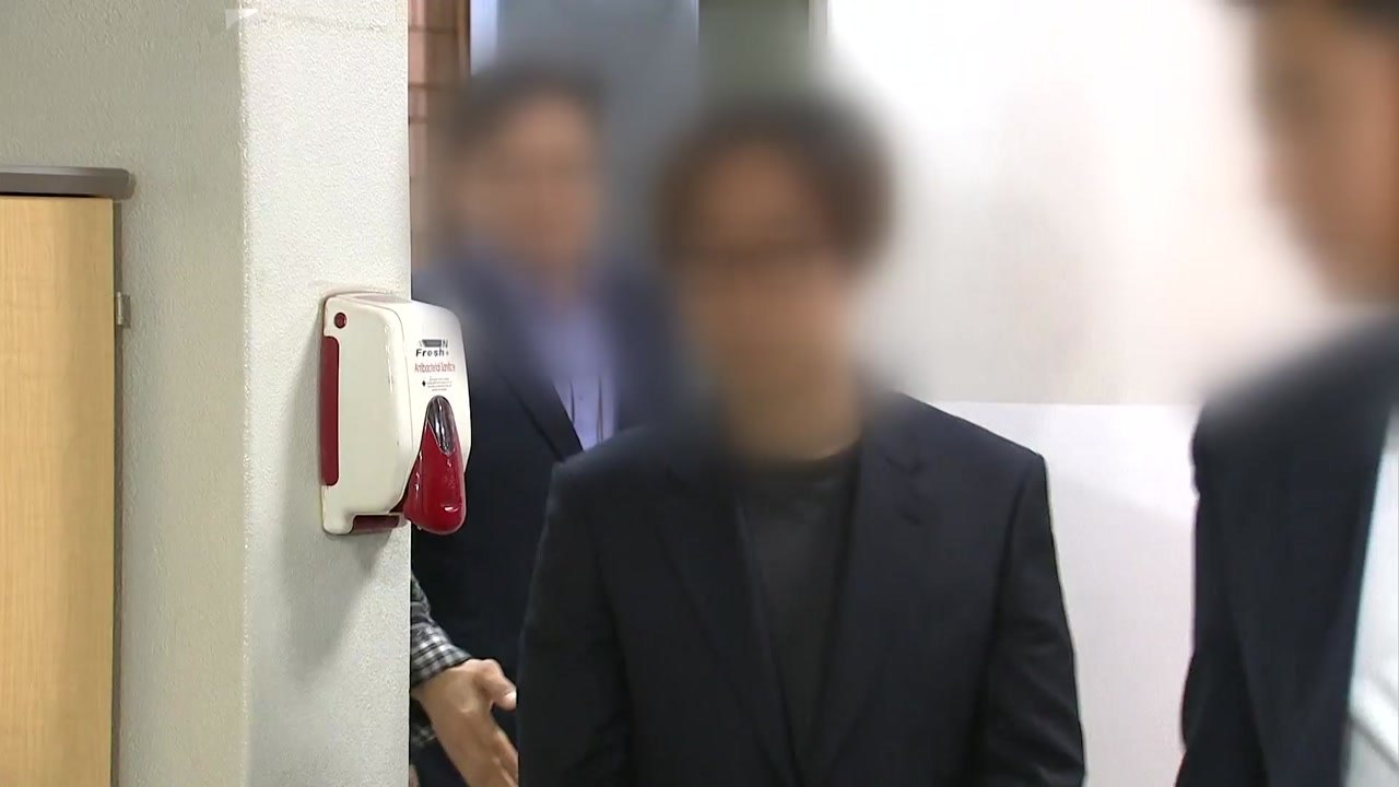 '프로듀스 투표 조작' 안준영 PD 2심도 징역 2년...피해 연습생 실명 공개 / YTN