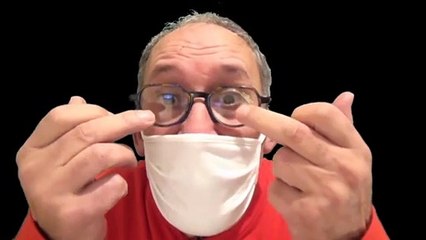 Avec le masque, pour éviter la buée sur les lunettes...