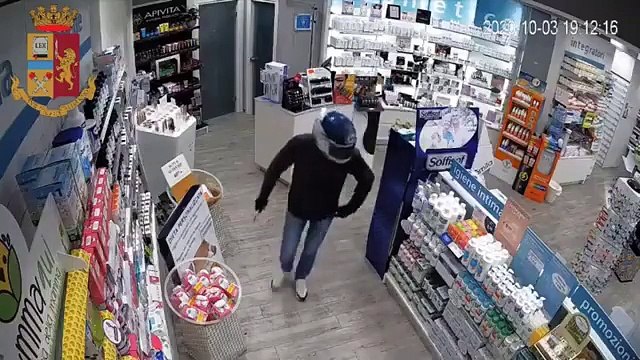 Modena - Rapine in farmacie arrestati due cugini (18.11.20)