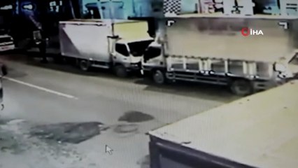 Bahçelievler’de tekstil atölyesindeki patlama anı kamerada