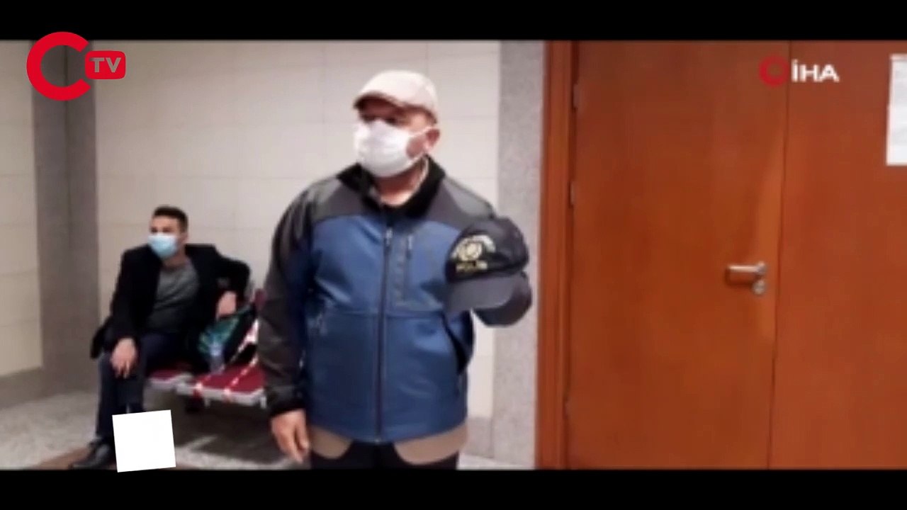 Çevik kuvvet komiser şapkasını mahkeme heyetine gösterdi