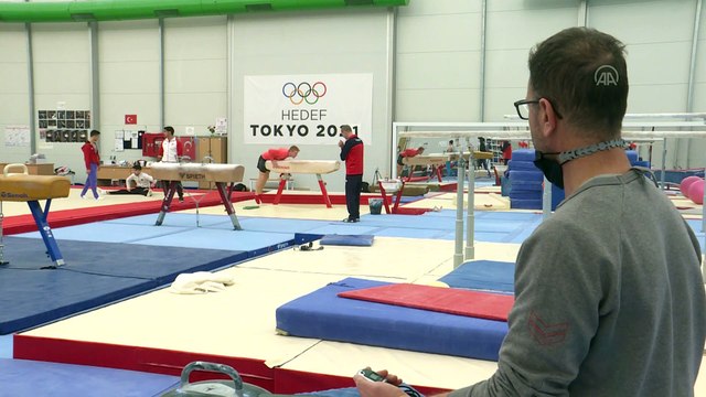 İZMİR - Ferhat Arıcan, yeni hareketini dünya cimnastik literatürüne yazdırmaya hazırlanıyor