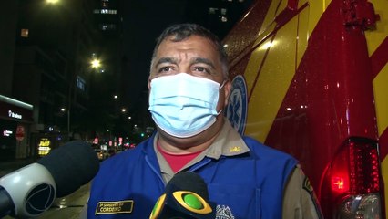 Fugindo de agressão, homem corre para o meio da rua e é atropelado