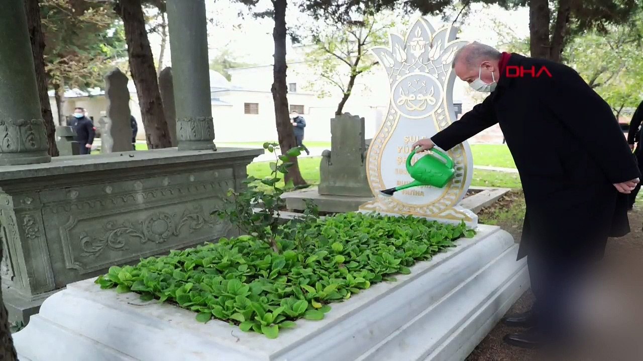 Cumhurbaşkanı Erdoğan Ahmet Kekeç'in mezarını ziyaret etti