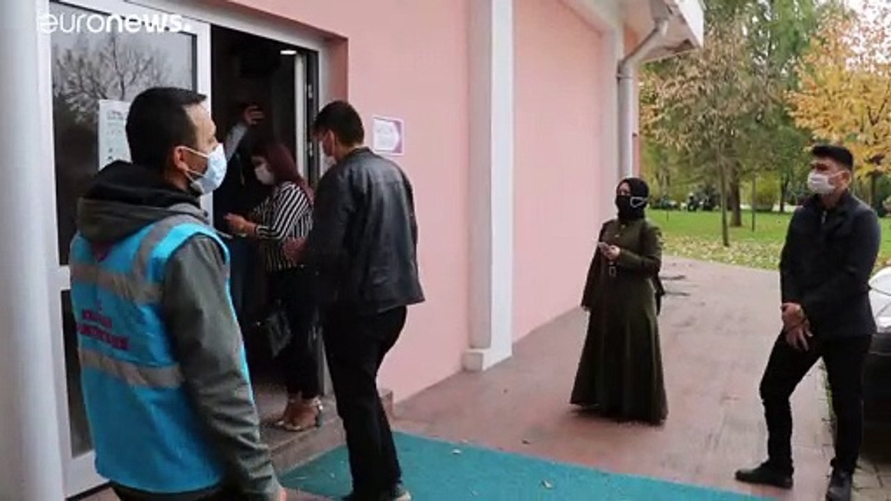 Türkei: Hochzeiten mit Covid-19-Regeln - Teil-Lockdown ab Freitag