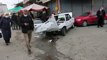 ORDU - Otomobil park halindeki araca çarptı 2 kişi yaralandı