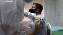 Megérkezett az orosz gyártmányú koronavírus elleni vakcina Budapestre