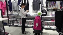 روبوت يذكّر المتسوقين في اليابان بضرورة وضع الكمامة