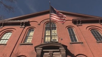 Los colegios de Nueva York cierran para intentar no naufragar en la pandemia