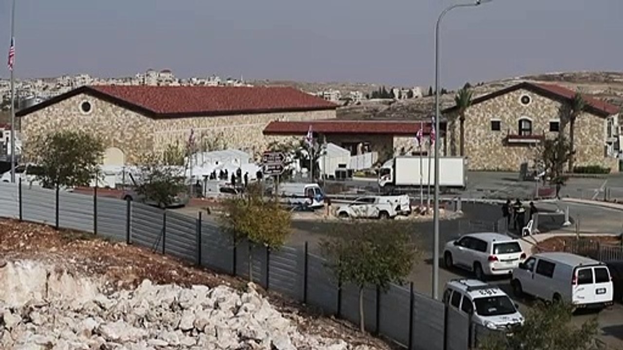 بومبيو أول وزير خارجية أميركي يزور هضبة الجولان ومستوطنة إسرائيلية في الضفة الغربية