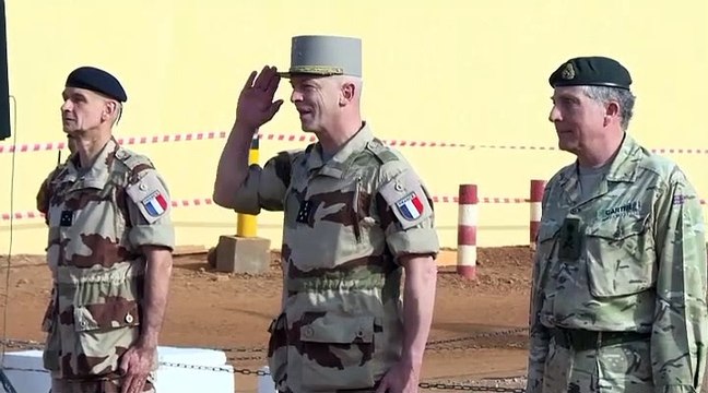 Défense : Boris Johnson annonce un investissement inédit depuis la guerre froide