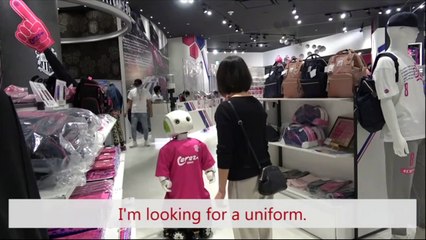 En Japón, un robot recuerda a los clientes que deben usar mascarilla
