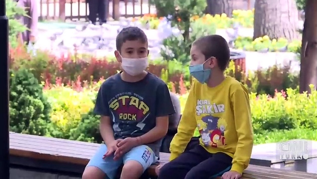 "Koronavirüs çocukları ciddi şekilde etkiliyor" | Video