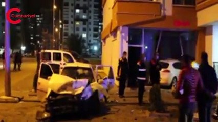 Kayseri'de iki otomobil çarpıştı: 7 yaralı