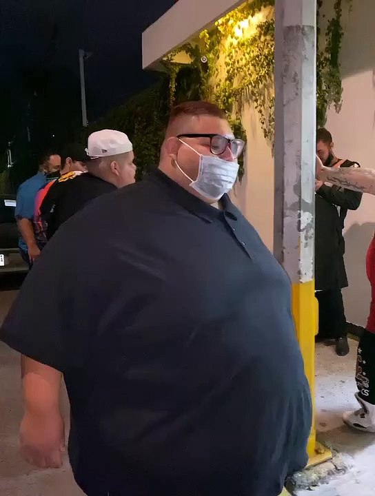 gordos no caben en puertas giratorias