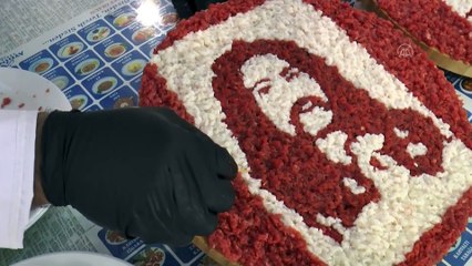 MARDİN - Mardinli aşçı et ve kuyruk yağından portre yapıyor