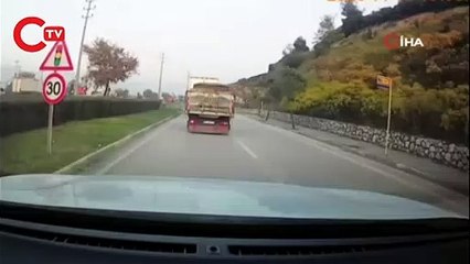 Trafikte tehlike saçan kamyon kamerada