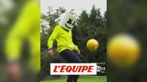 Neymar jongle pour Triller - Foot - WTF