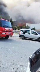 Elyaf geri dönüşüm fabrikasında büyük bir yangın