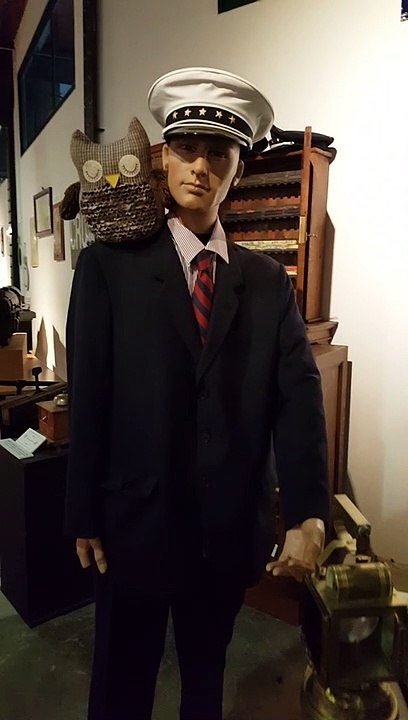 Raconte-moi une histoire : le hibou et le chef de gare