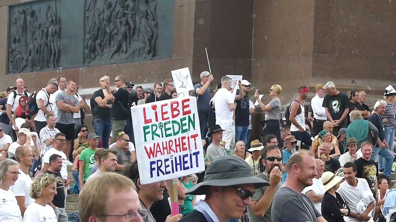 Kilez More live beim 'Fest für Freiheit und Frieden' am 29.8. in Berlin (NMTV Mitschnitt)