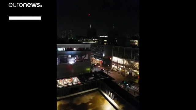 شاهد: مدينة هولندية تلجأ إلى الطائرات المسيرة لحث المتسوقين العودة إلى منازلهم في الجمعة البيضاء