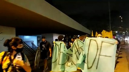 Cerca de 100 manifestantes protestam no DF contra racismo após assassinato de João Alberto Freitas