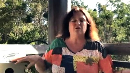 Gippsland community builds bird boxes for fire recovery