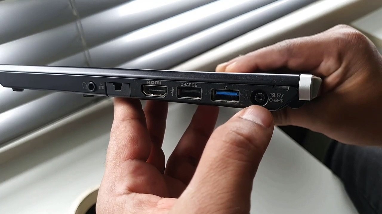 Sony Z Series Laptop User Review and Sony's Most Expensive Laptop