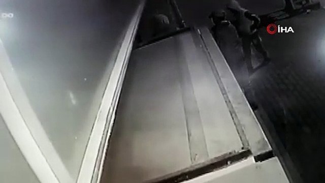 Bursa'da hırsızlık olayı saniye saniye böyle görüntülendi